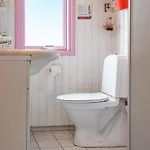 4 Bedroom Cozy In Дом отдыха