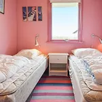 Дом отдыха 4 Bedroom Cozy In Богенсе