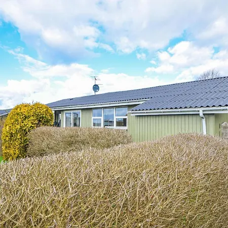 4 Bedroom Cozy In * Bogense