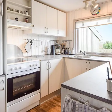 4 Bedroom Cozy In 度假居 *