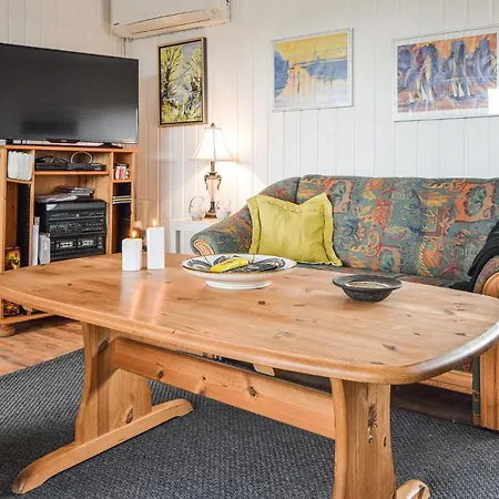 4 Bedroom Cozy In 펜션