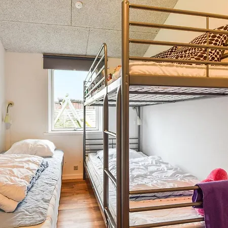 度假居 4 Bedroom Cozy In *