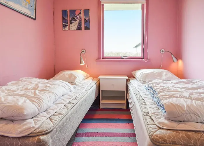 Vakantiehuis 4 Bedroom Cozy In Bogense